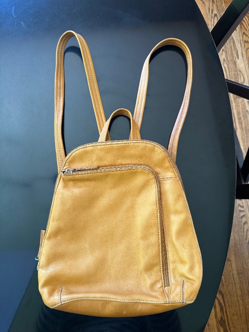 Gorgeous TIGNANELLO Tan Camel Leather Backpack Purse 2 Zip Sections Exc Cond